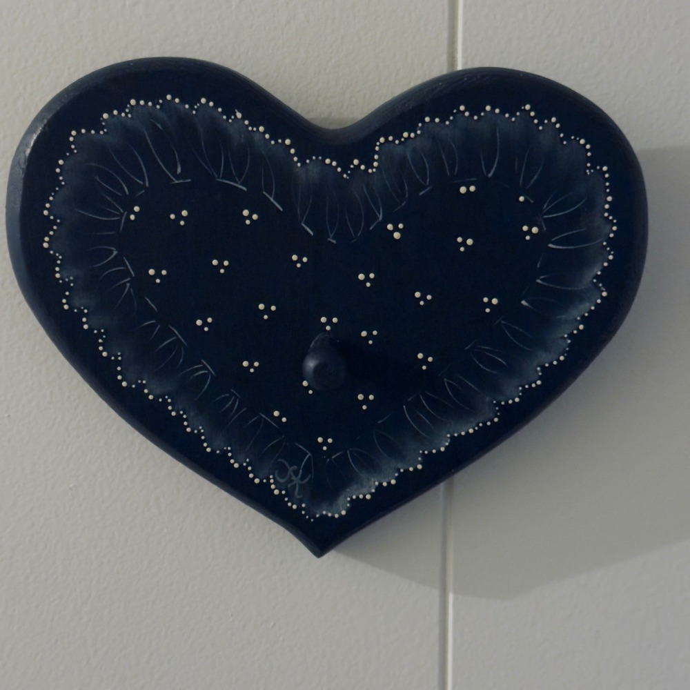 Navy Blue Wooden Heart Wall Hook Hand Painted Folk Art Primitive Decor - Picture 2 of 7